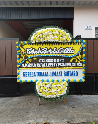 Papan Bunga Duka di Caringin Kulon