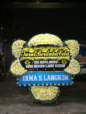 Papan Bunga Duka di Caringin Kulon